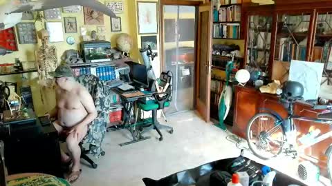 Naked Naturist online show from April 17, 2026, 7:00 am
