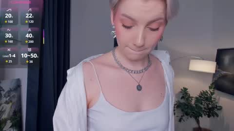 Kate online show from November 6, 2025, 12:28 pm