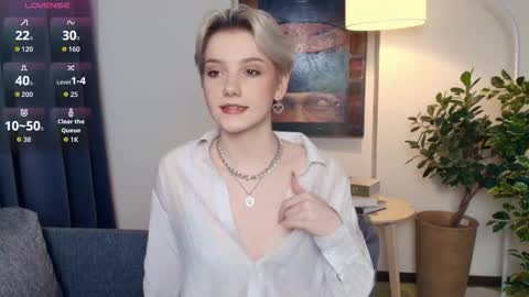 Kate online show from November 26, 2025, 1:01 pm