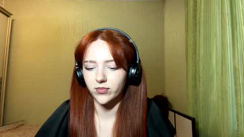 Snapshot of nakitawiggin chatting on February 21, 2026, 10:16 am Luna online show from February 21, 2026, 10:16 am