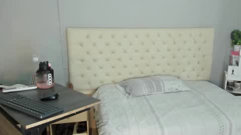 nami_sam online show from October 9, 2025, 12:14 pm