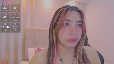 nami_sweet_ online show from November 27, 2025, 1:57 pm