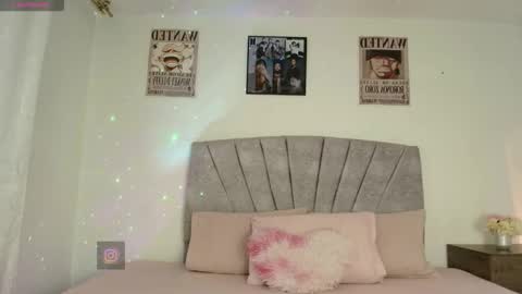 NamiThompson online show from March 10, 2026, 11:21 pm