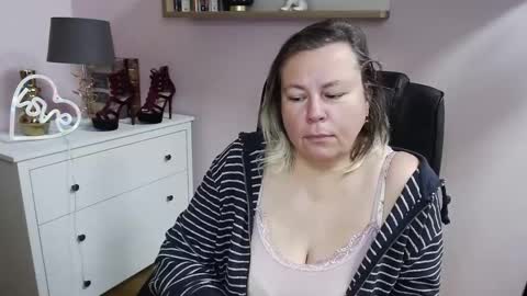 Nancy online show from January 15, 2025, 11:00 am