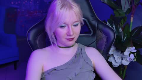 nancymartinez online show from January 18, 2025, 11:43 am