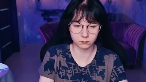 nancymartinez online show from September 15, 2025, 1:11 pm
