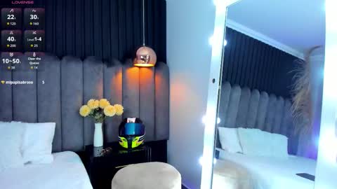 Snapshot of nanda_vixen_ chatting on February 12, 2026, 9:10 pm Nanda online show from February 12, 2026, 9:10 pm