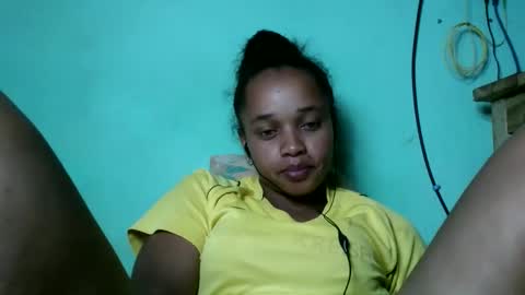 nandrianina416143 online show from March 1, 2026, 5:09 am