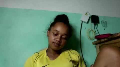 nandrianina416143 online show from March 1, 2026, 5:26 pm