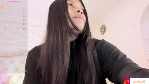 Snapshot of nanit_l chatting on February 16, 2025, 8:22 pm anna online show from February 16, 2025, 8:22 pm