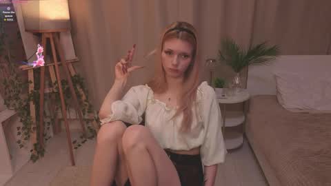 nannetteterrill online show from April 6, 2026, 6:03 am