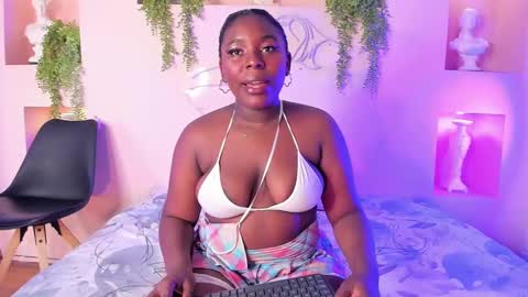 nanymoreno online show from October 8, 2025, 12:36 pm