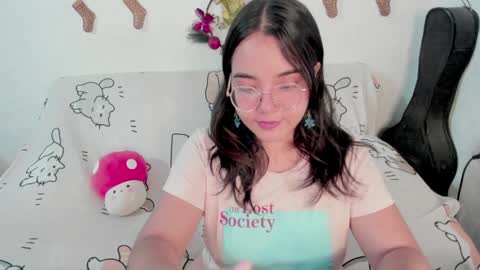  Naoko  online show from December 17, 2024, 1:07 am