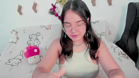  Naoko  online show from December 18, 2024, 1:02 pm