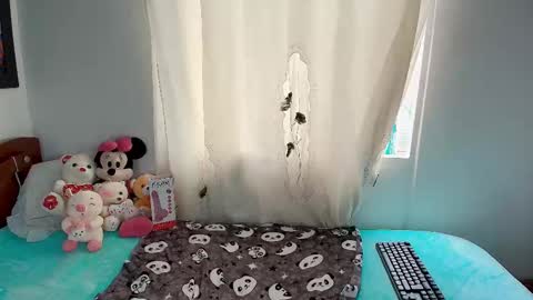 naomi_baby19 online show from February 10, 2026, 8:02 pm