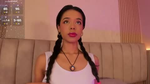 Snapshot of naomi_hill1 chatting on June 25, 2026, 2:10 pm Naomi online show from June 25, 2026, 2:10 pm