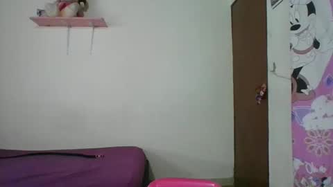 Mia online show from December 22, 2024, 1:34 am