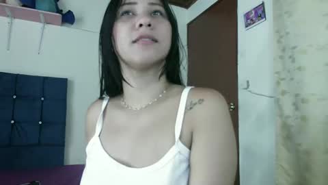 Mia online show from January 28, 2025, 4:29 am
