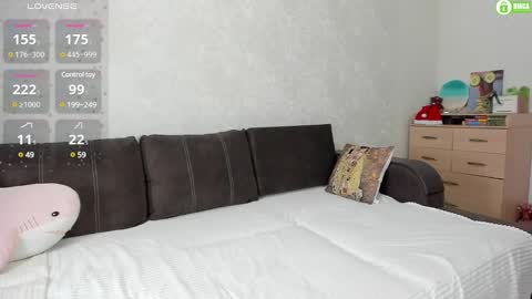 Naomi online show from January 17, 2025, 9:17 am