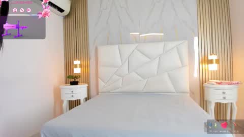 Snapshot of naomibely chatting on February 25, 2026, 12:26 pm Naomi online show from February 25, 2026, 12:26 pm