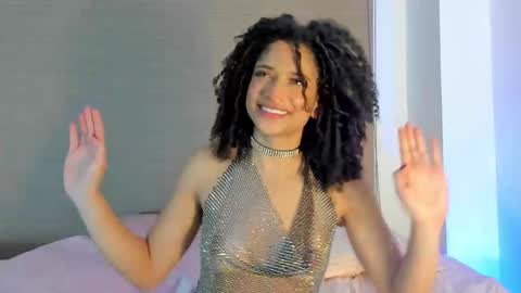 naomidawson online show from November 14, 2025, 12:31 am