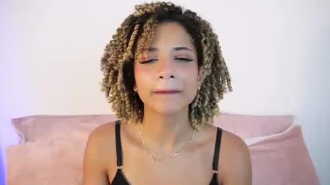 Snapshot of naomidawsonn chatting on June 11, 2026, 3:59 am naomidawson online show from June 11, 2026, 3:59 am