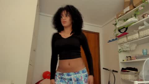 Naomi  online show from December 19, 2024, 12:13 am