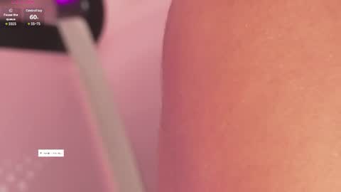 Snapshot of naomigray__ chatting on July 4, 2026, 6:03 pm Naomi-Gray online show from July 4, 2026, 6:03 pm