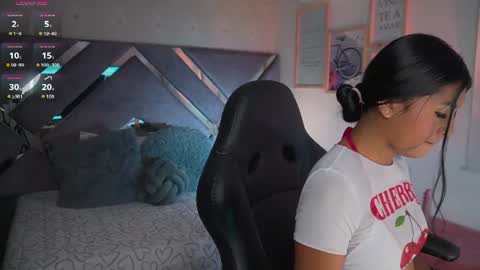 Snapshot of naomigray__ chatting on July 8, 2026, 11:04 am Naomi-Gray online show from July 8, 2026, 11:04 am