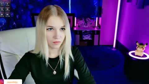 Snapshot of naomihita chatting on April 18, 2026, 2:32 pm naomihita online show from April 18, 2026, 2:32 pm