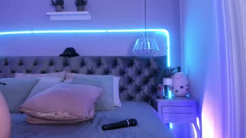 Naomi online show from February 24, 2025, 10:25 pm