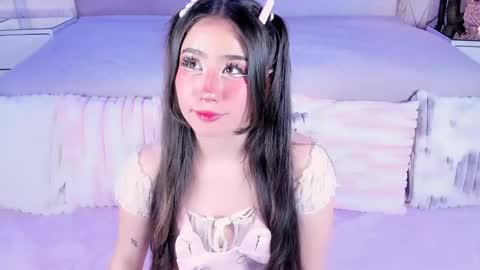 Snapshot of naomii_star chatting on May 4, 2026, 5:47 am online show from May 4, 2026, 5:47 am