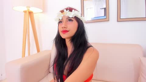 naomiiii   online show from January 29, 2025, 7:43 pm
