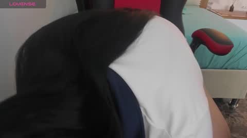 Naomi  online show from December 6, 2024, 12:05 pm