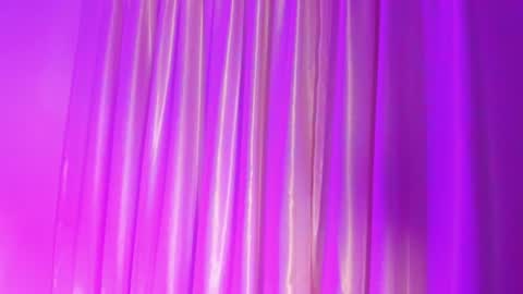 Snapshot of naomiwhitee chatting on July 14, 2026, 9:31 pm NaomiWhite online show from July 14, 2026, 9:31 pm