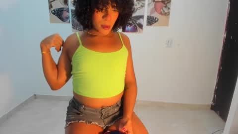 Snapshot of naomiwildburn chatting on February 23, 2025, 4:13 pm naomiwildburn online show from February 23, 2025, 4:13 pm