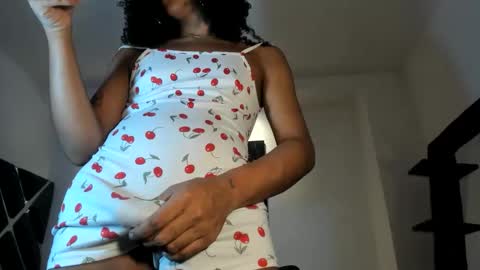 Snapshot of naomiwildburn chatting on November 5, 2025, 2:17 pm naomiwildburn online show from November 5, 2025, 2:17 pm