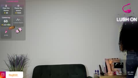 Naomi     online show from January 30, 2025, 7:48 pm