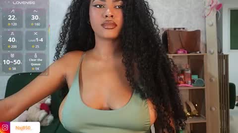 Naomi     online show from January 12, 2026, 11:32 pm