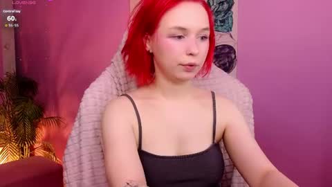 Snapshot of naomiyoru chatting on July 21, 2026, 8:33 pm Naomi online show from July 21, 2026, 8:33 pm