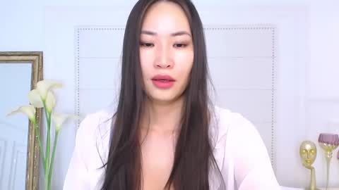 Naomi online show from January 20, 2025, 2:43 am