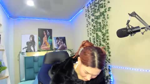 naomy online show from December 31, 2024, 5:18 pm