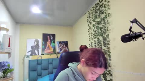 naomy online show from January 4, 2025, 7:34 pm