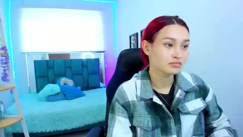 naomy online show from September 17, 2025, 7:26 pm