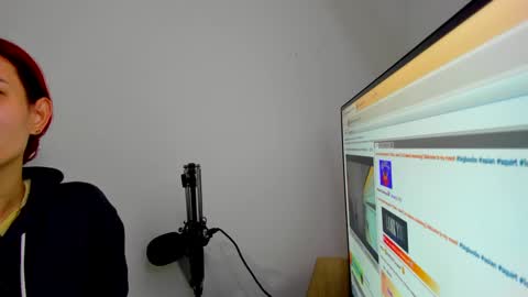 naomy online show from September 26, 2025, 7:51 pm