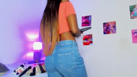 naomy_191 online show from October 15, 2025, 3:06 am