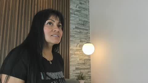 Naomy Smith online show from December 28, 2024, 4:09 pm