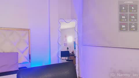 Naomy  online show from October 30, 2025, 3:19 am