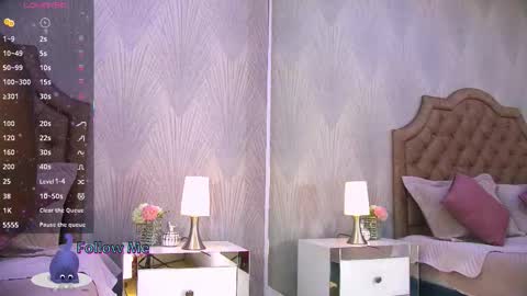 Naomi Brand online show from October 16, 2025, 10:16 am