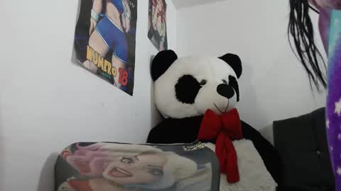 Snapshot of naomylux1 chatting on May 16, 2026, 12:48 pm naomylux1 online show from May 16, 2026, 12:48 pm